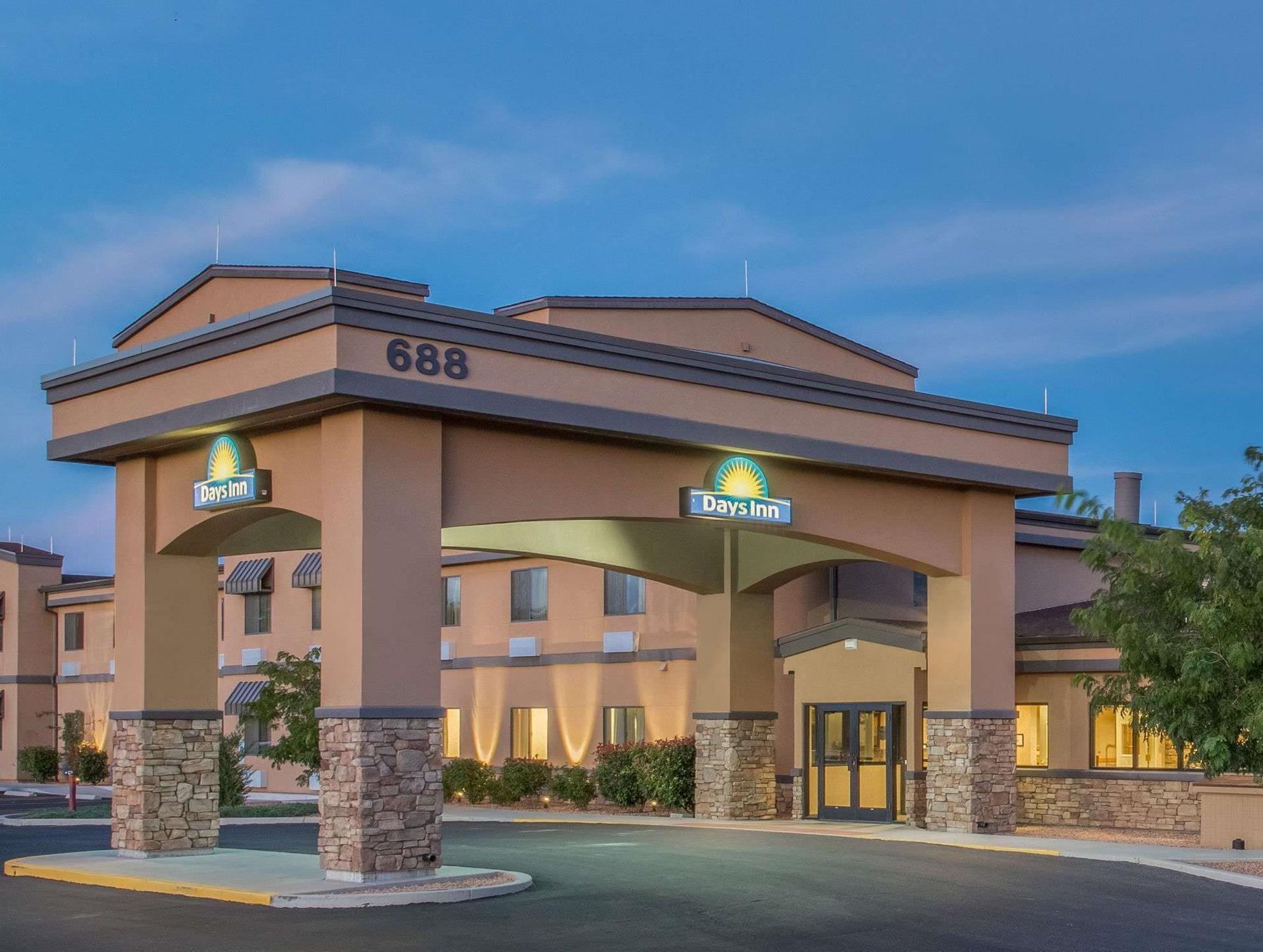 Days Inn By Wyndham Chino Valley Bagian luar foto